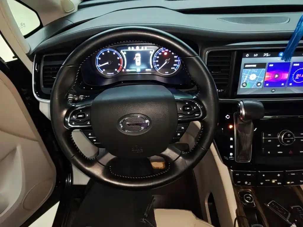 GAC Motor Trumpchi M8 — фото 10
