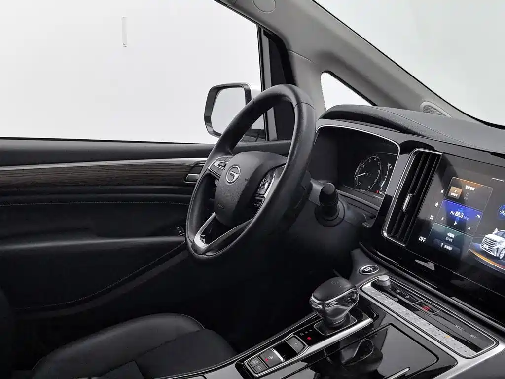 GAC Motor Trumpchi M8 — фото 22