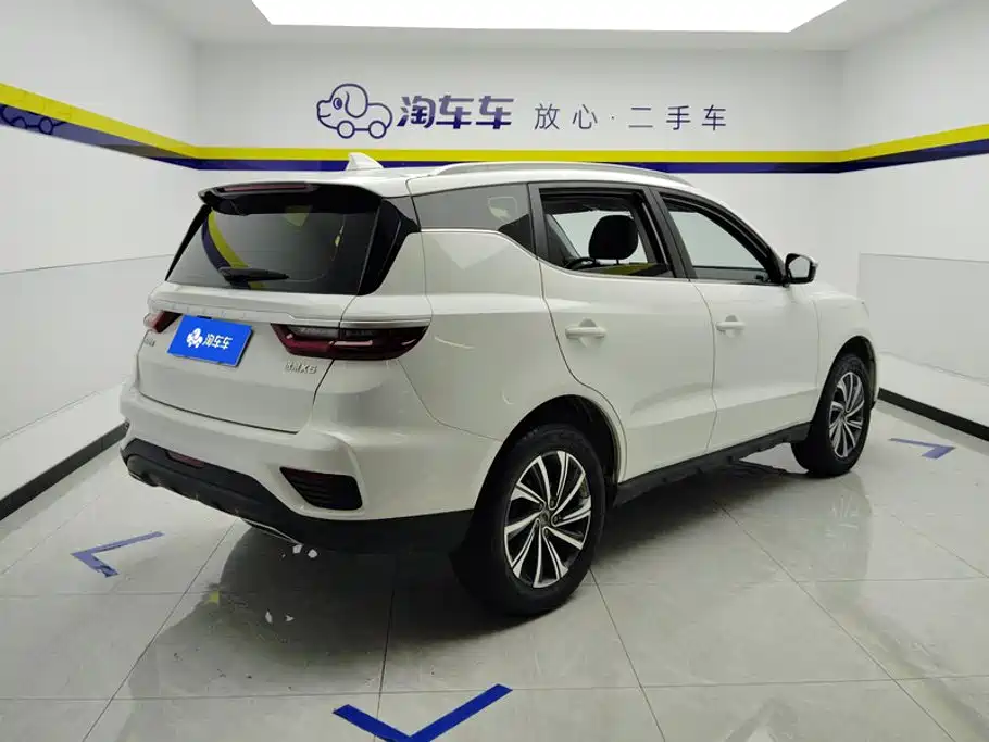 Geely Vision X6 — фото 3