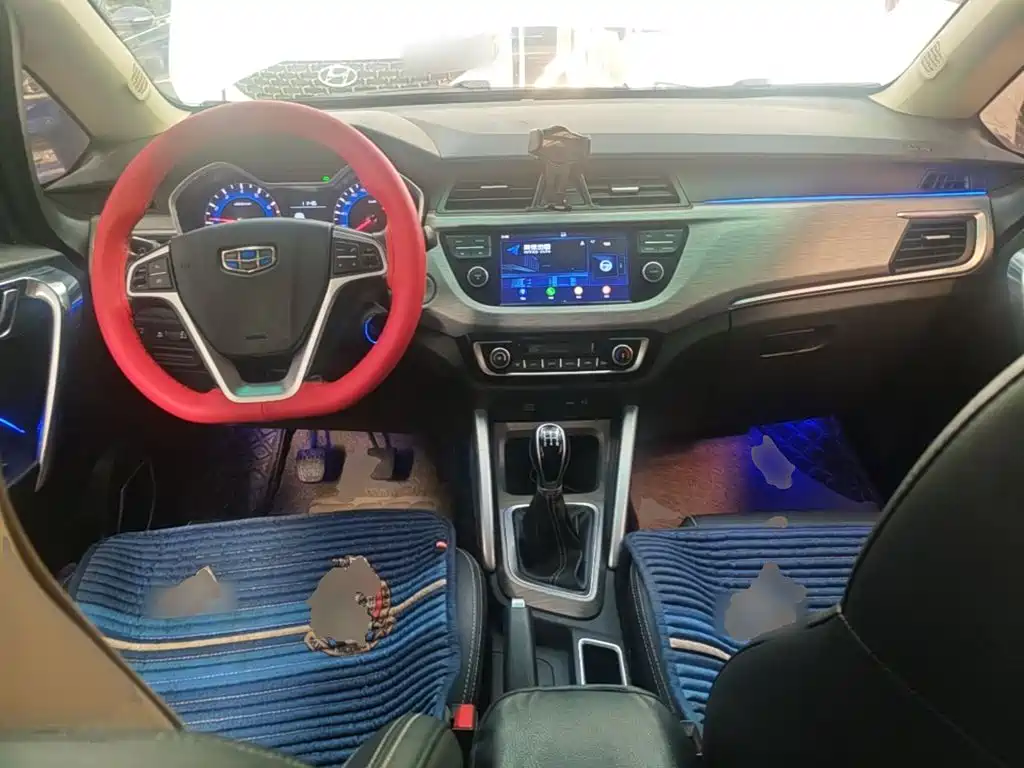 Geely Vision X3 — фото 9