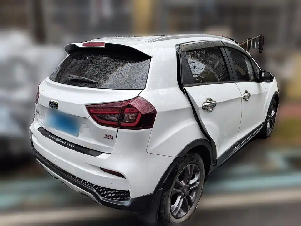 Geely Vision X3 — фото 6