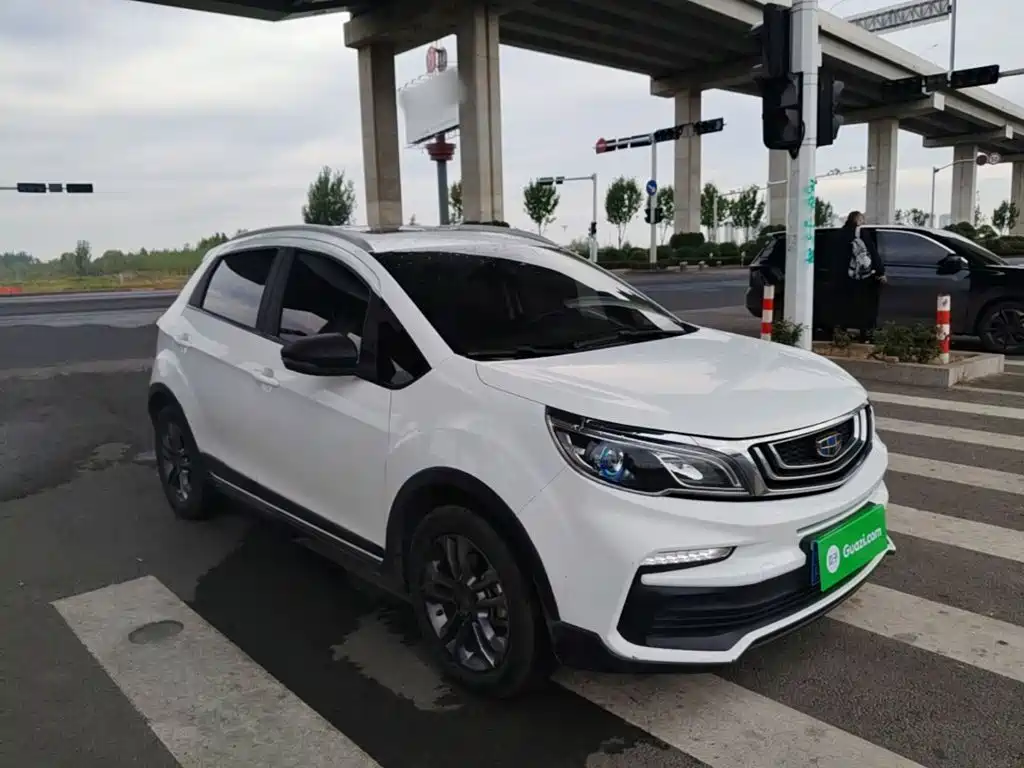 Geely Vision X3 — фото 3