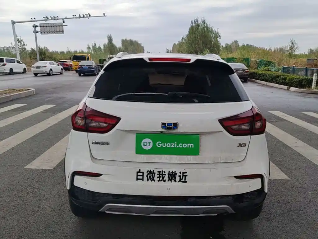 Geely Vision X3 — фото 5