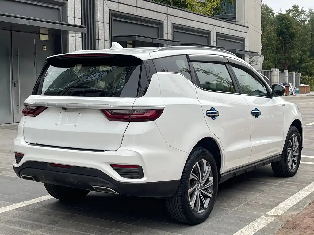 Geely Vision X6 — фото 4