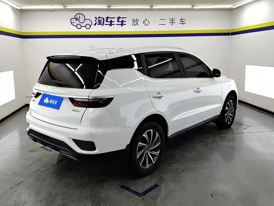 Geely Vision X6 — фото 3