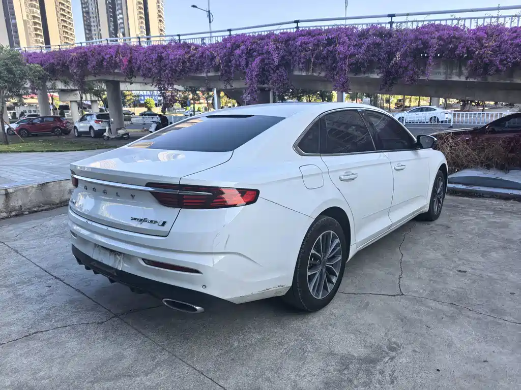 Geely Preface — фото 10