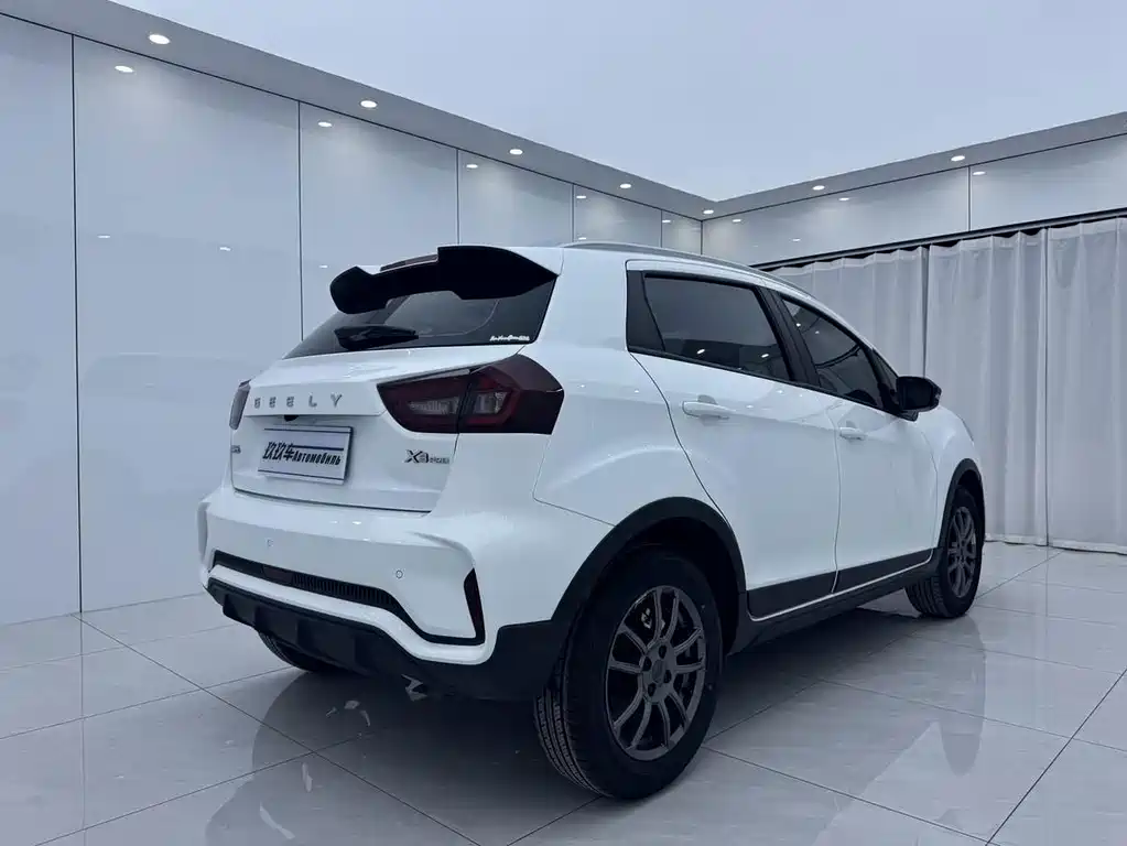 Geely Vision X3 — фото 4