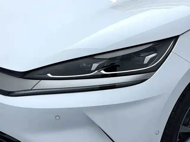 BYD Qin L — фото 19