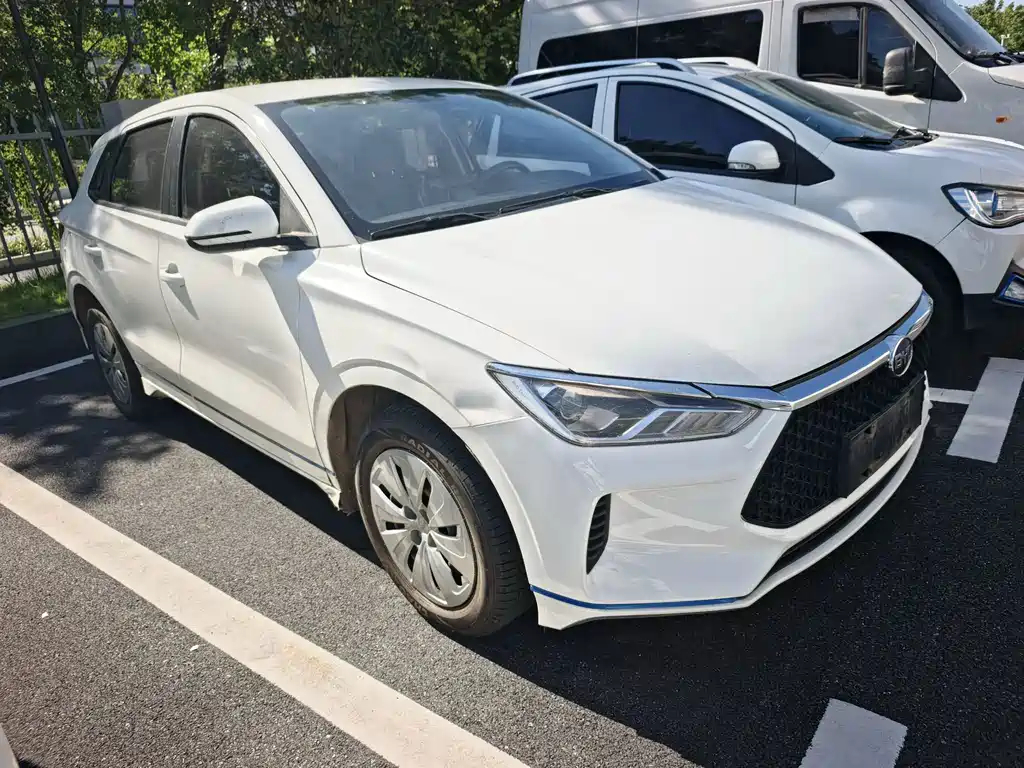 BYD e2 — фото 3