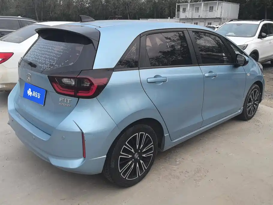 Honda Fit — фото 3