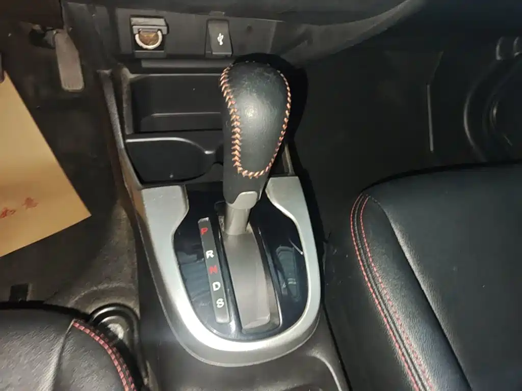 Honda Fit — фото 13