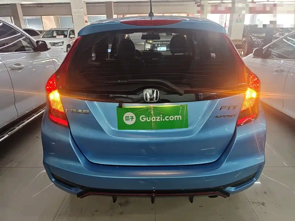 Honda Fit — фото 5