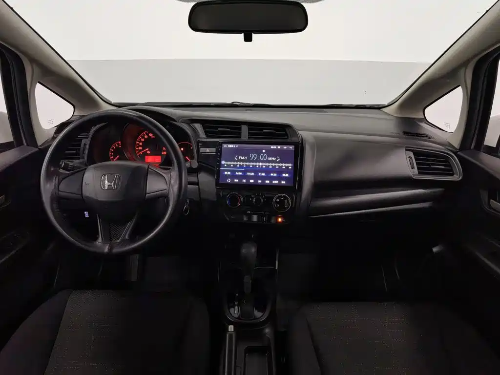 Honda Fit — фото 5
