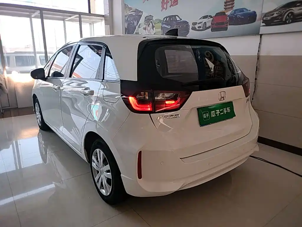 Honda Fit — фото 4