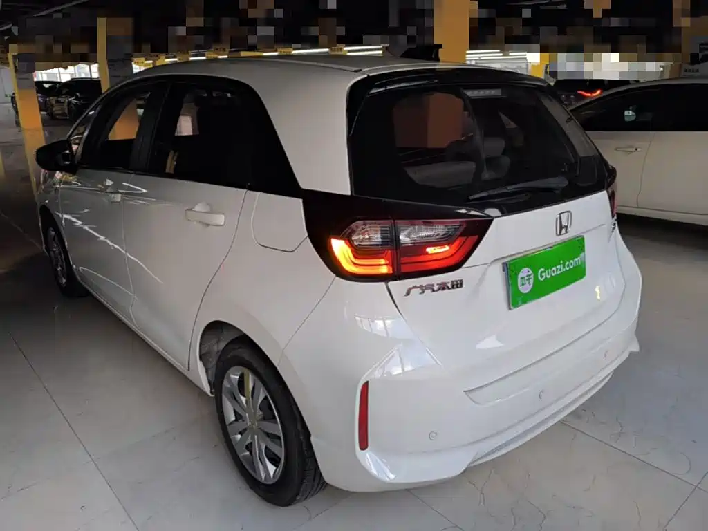 Honda Fit — фото 4