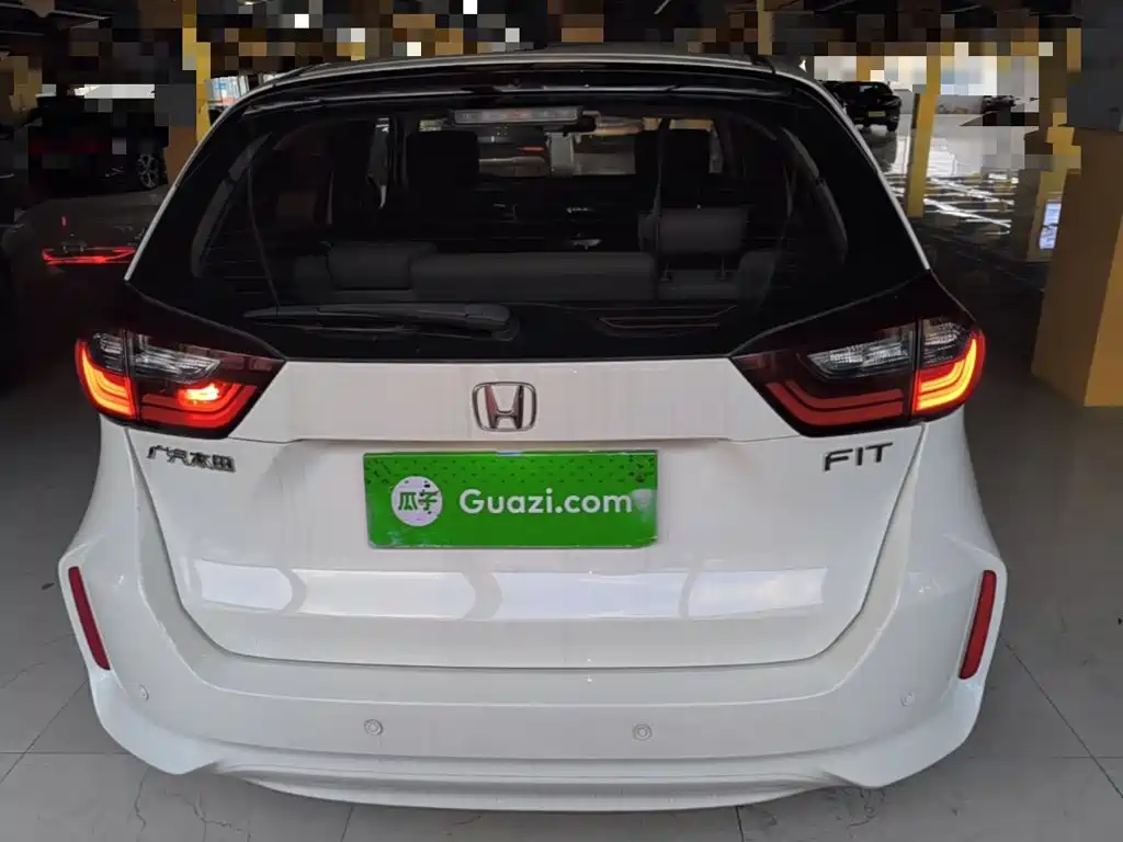 Honda Fit — фото 5