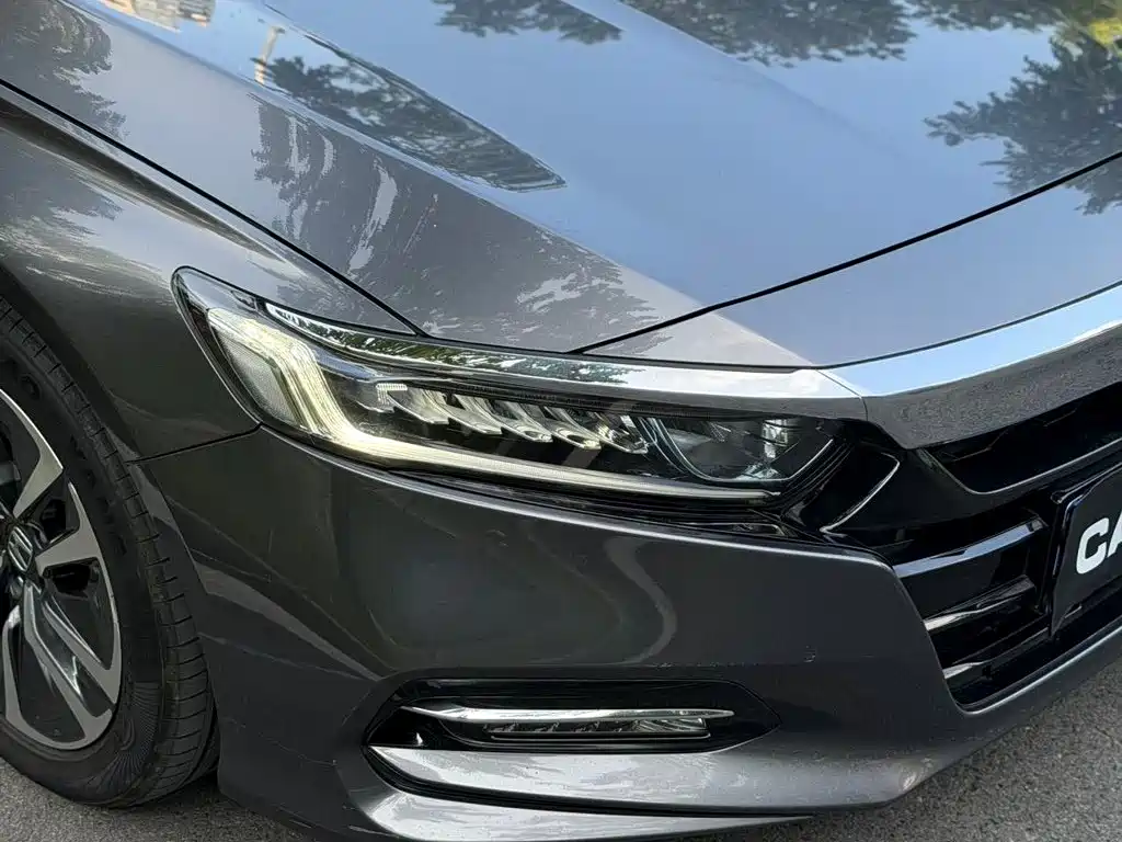Honda Accord — фото 3