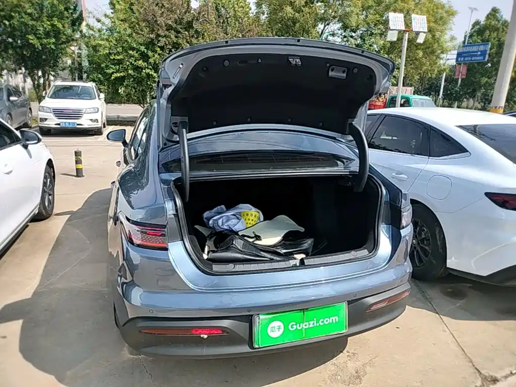 BYD Seal 05 DM-i — фото 15