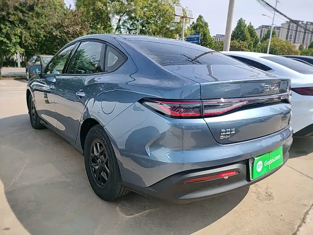 BYD Seal 05 DM-i — фото 23