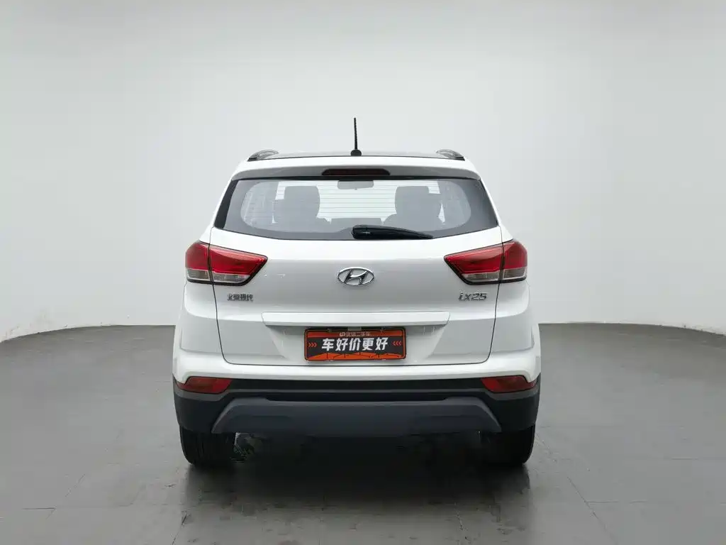 Hyundai ix25 — фото 4