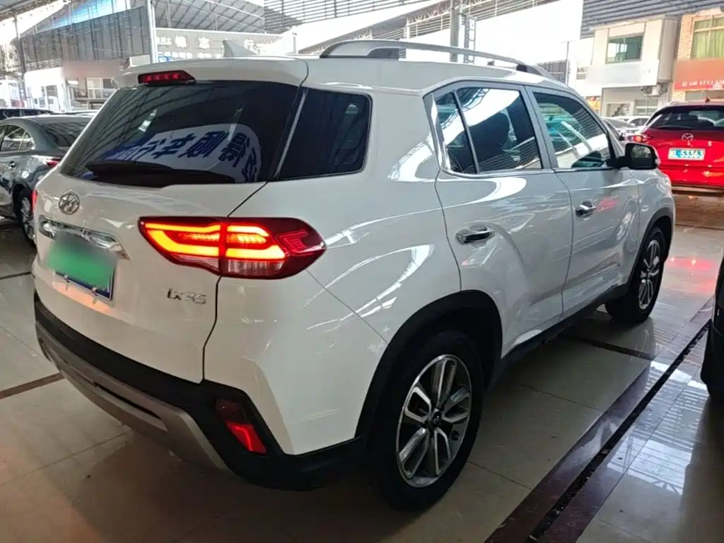 Hyundai ix35 — фото 6