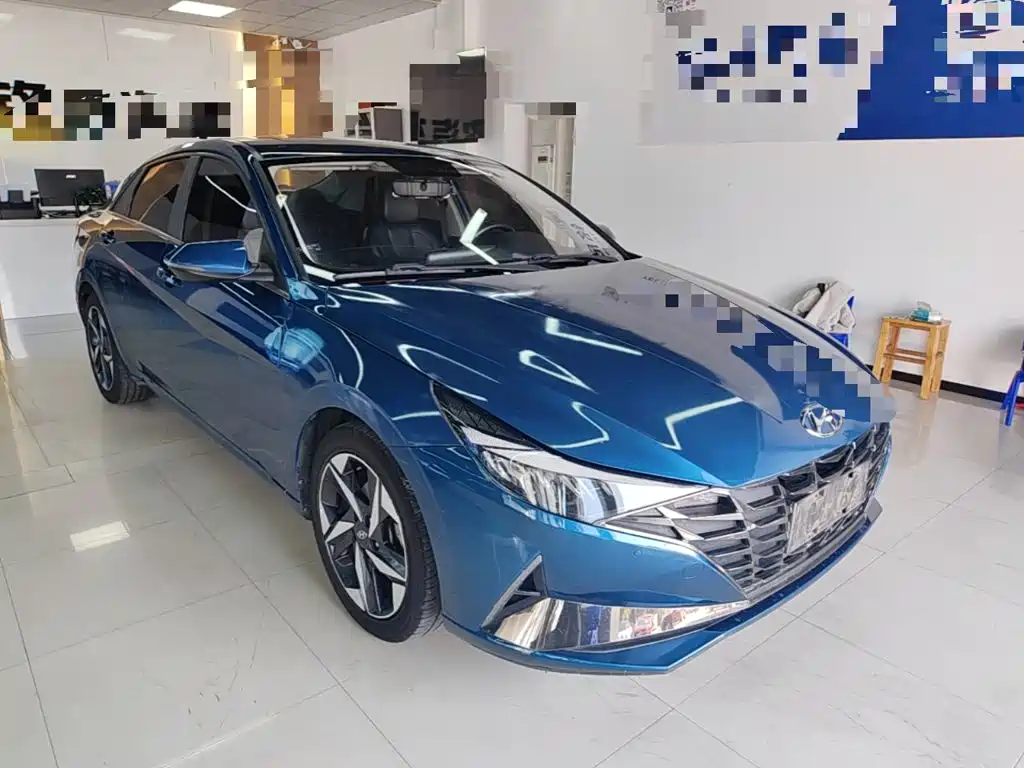 Hyundai Elantra — фото 3