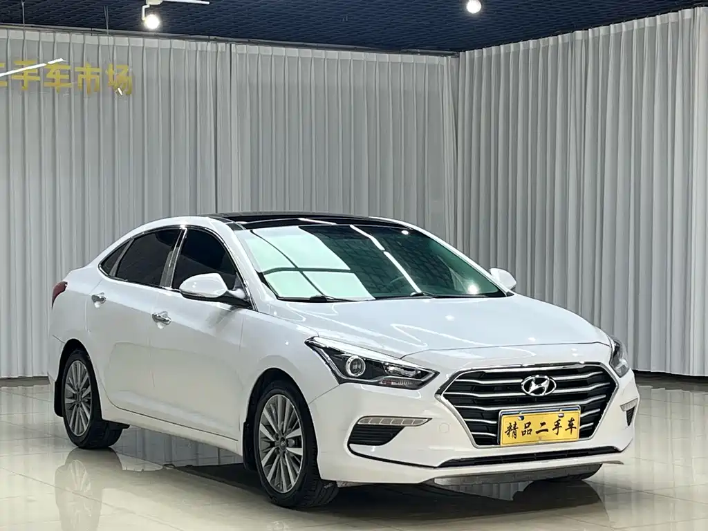Hyundai Mistra — фото 3