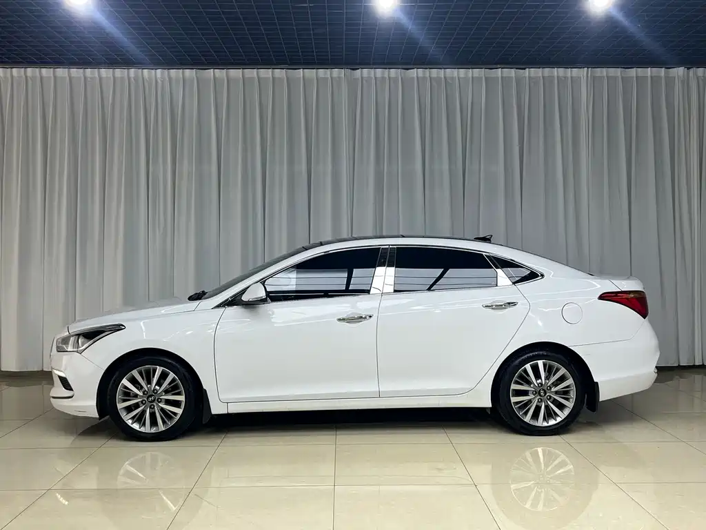 Hyundai Mistra — фото 4