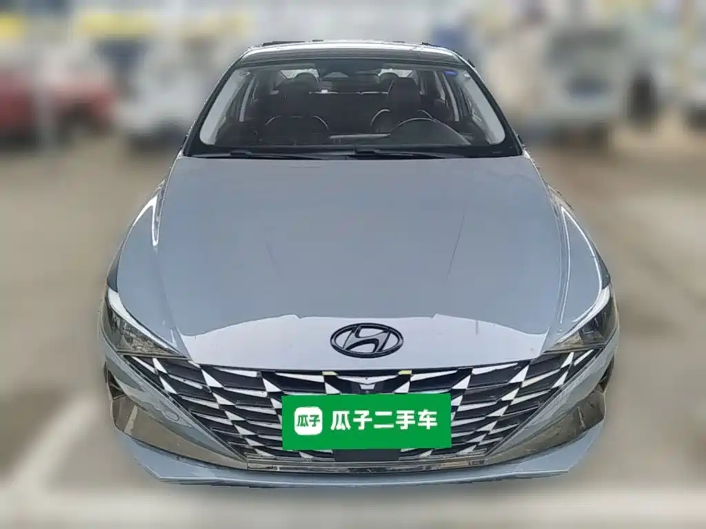 Hyundai Elantra — фото 4