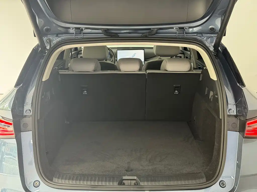 BYD Seal 06 DM-i Touring — фото 8
