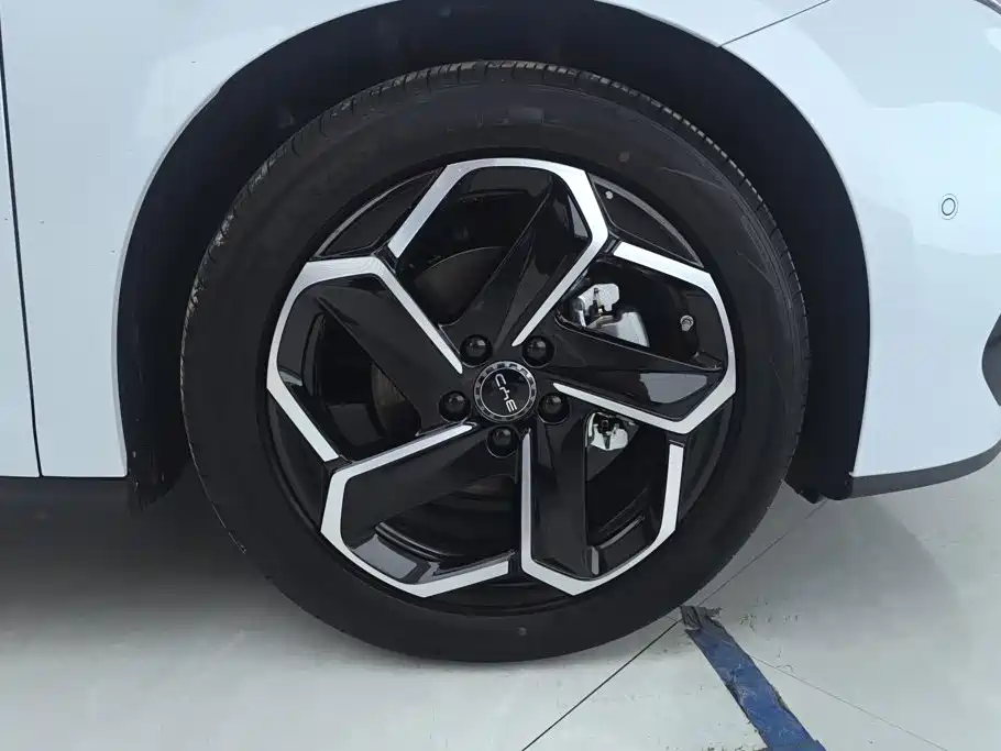 BYD Seal 06 DM-i Touring — фото 6