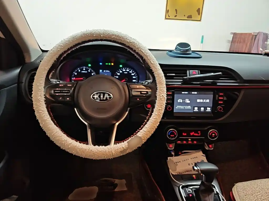 Kia KX Cross — фото 10