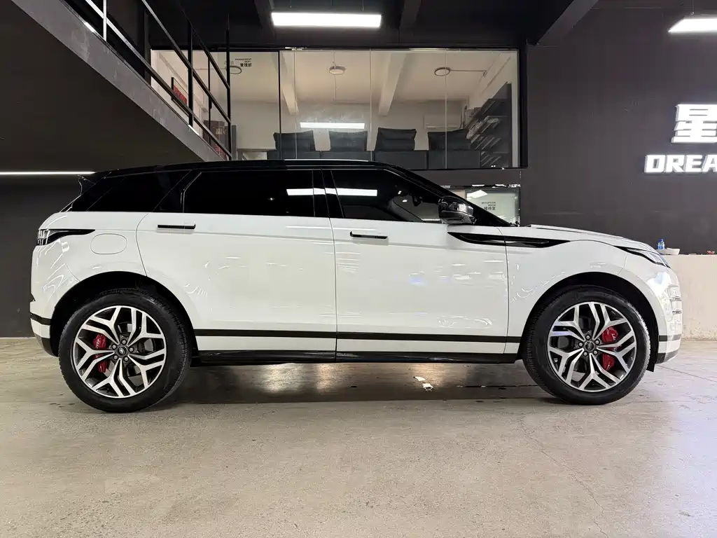 Land Rover Evoque — фото 10