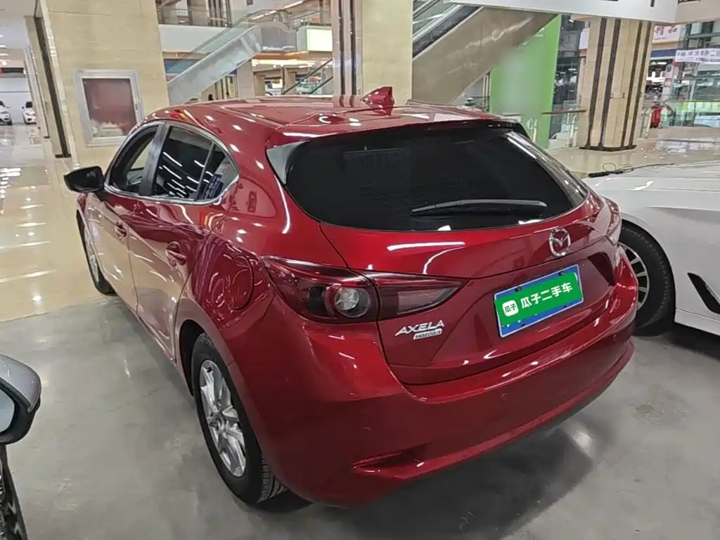 Mazda 3 Axela — фото 4