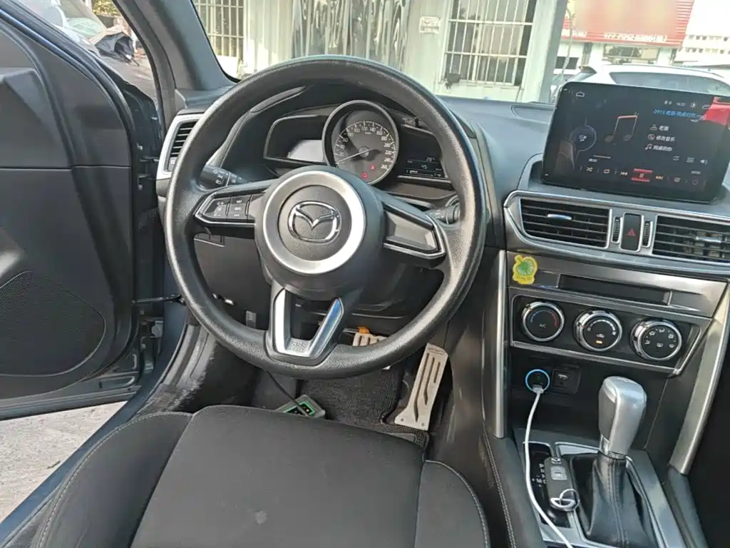 Mazda CX-4 — фото 10
