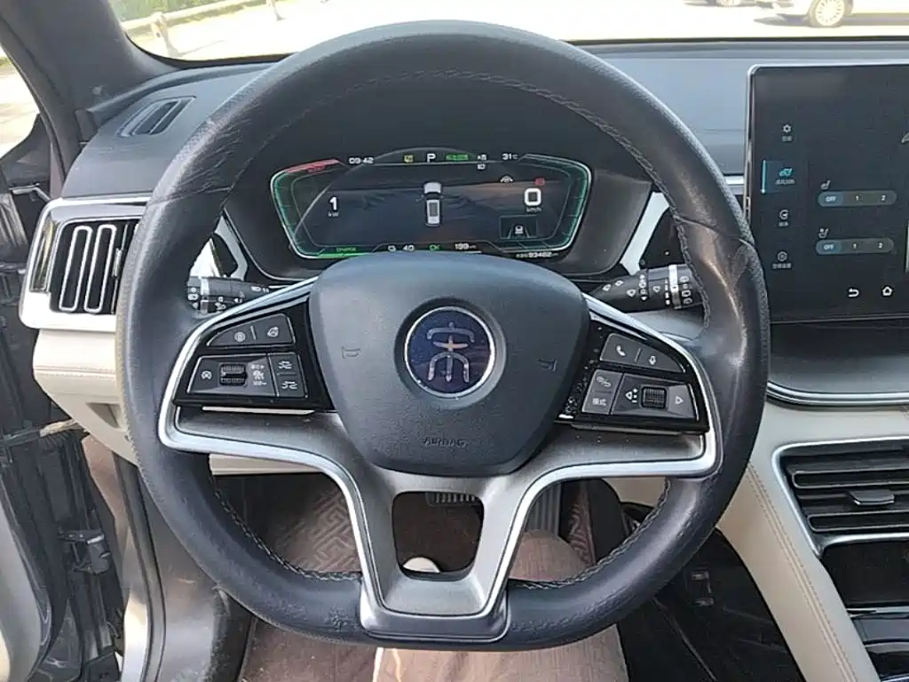 BYD PLUS New Energy — фото 11