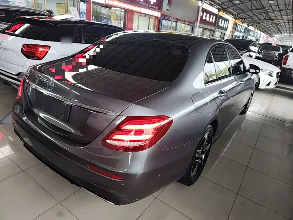 Mercedes-Benz E-Class (Import) — фото 6