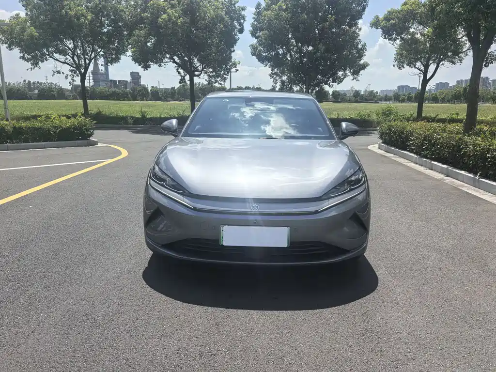 BYD Qin L — фото 2