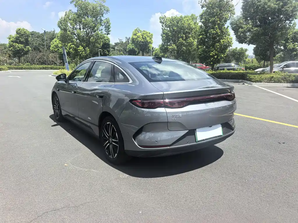 BYD Qin L — фото 7
