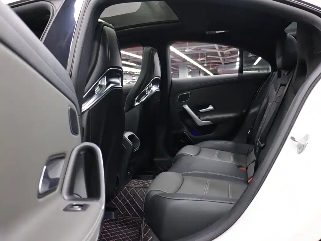Mercedes-Benz CLA AMG — фото 23