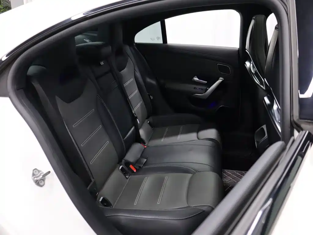 Mercedes-Benz CLA AMG — фото 24