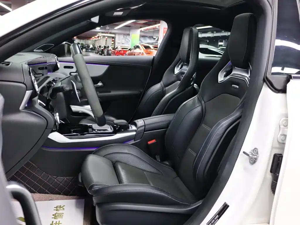 Mercedes-Benz CLA AMG — фото 10