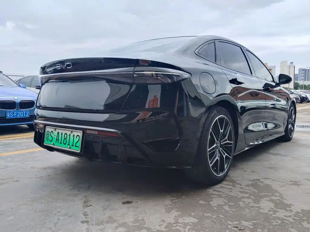 BYD Seal — фото 9