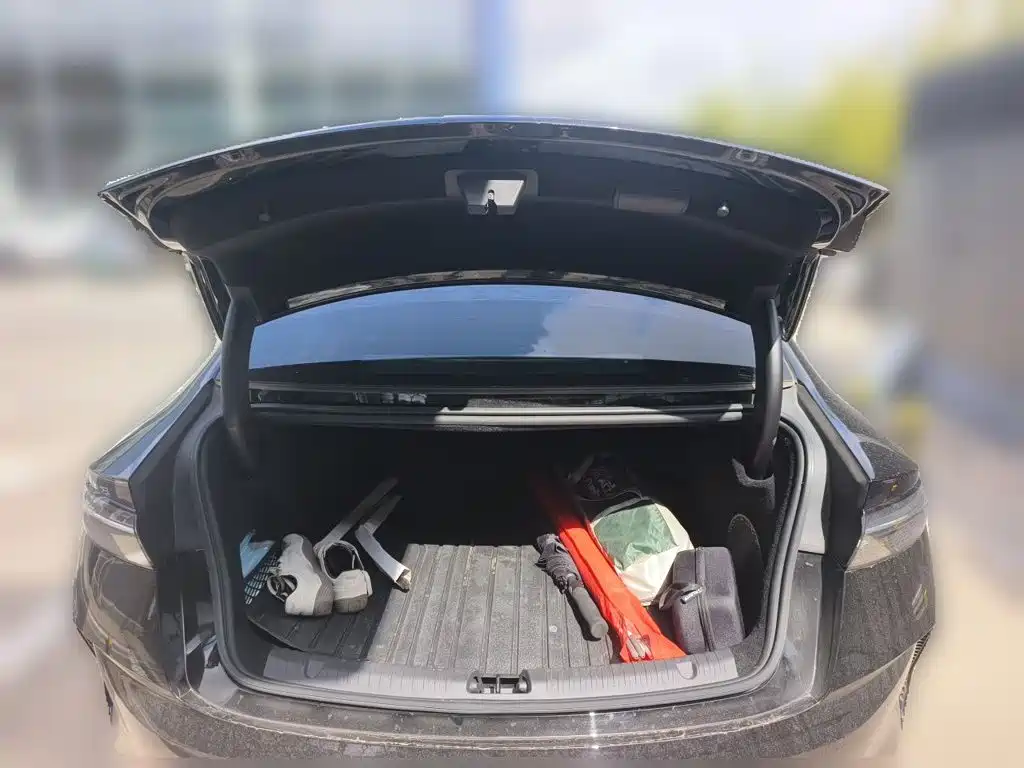 BYD Seal — фото 10
