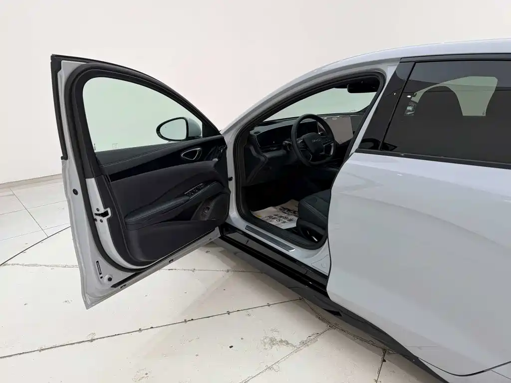 BYD Seal — фото 6