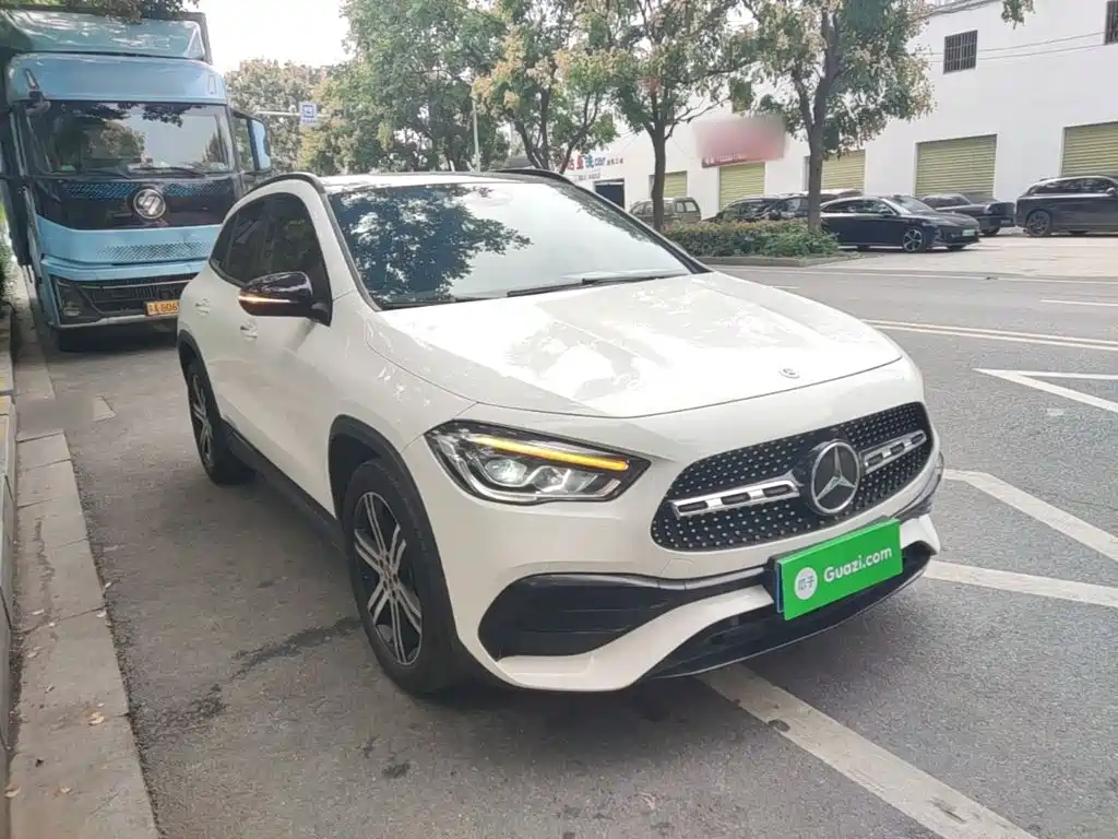 Mercedes-Benz GLA — фото 3