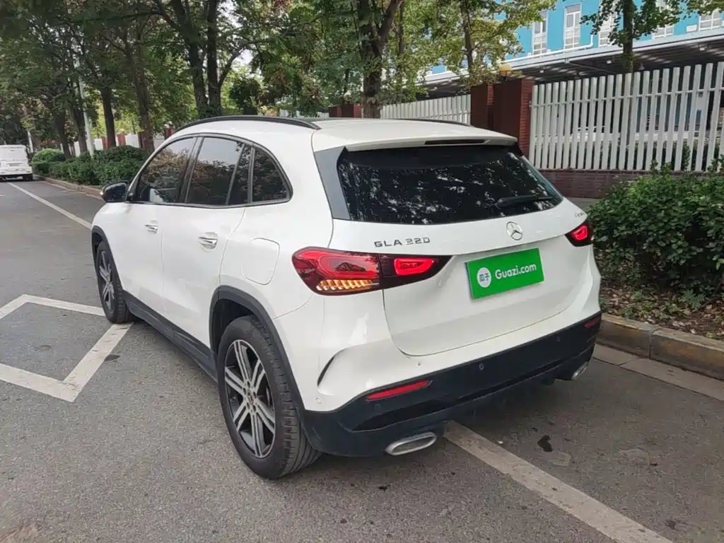Mercedes-Benz GLA — фото 4