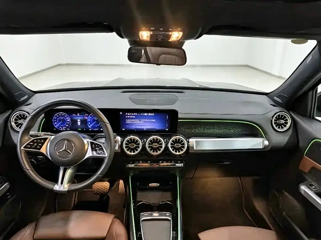 Mercedes-Benz EQB — фото 5