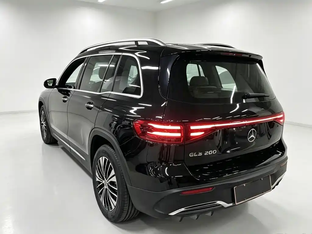 Mercedes-Benz EQB — фото 8