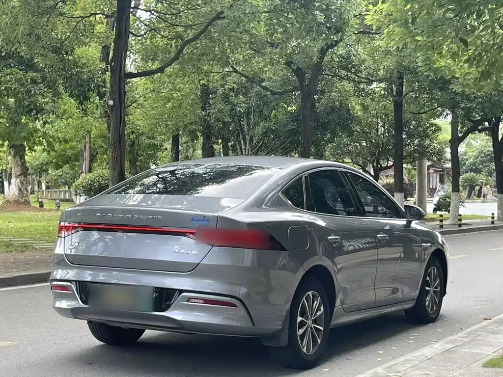 BYD Qin PLUS — фото 17